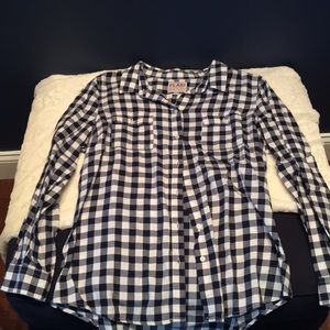 Plaid long sleeve shirt